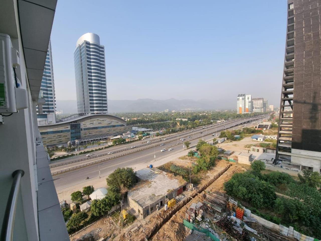 Centaurus View Residences - Exclusive Stays In Elysium Tower Apartments Islamabad Exterior photo